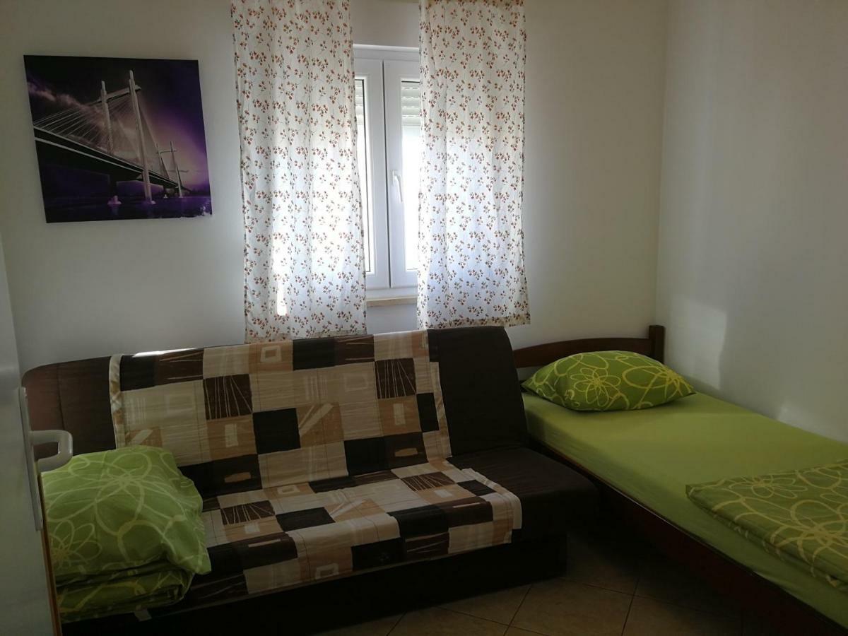 Apartments Erzen 140 메덜린 외부 사진